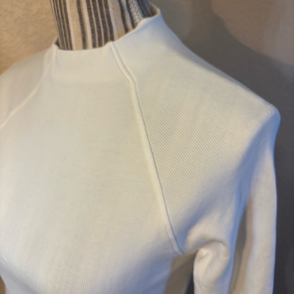 Zara Top Large White Long-Sleeve Mock Neck Slim Fit Org Cotton Stretch Skimming - Picture 8 of 14